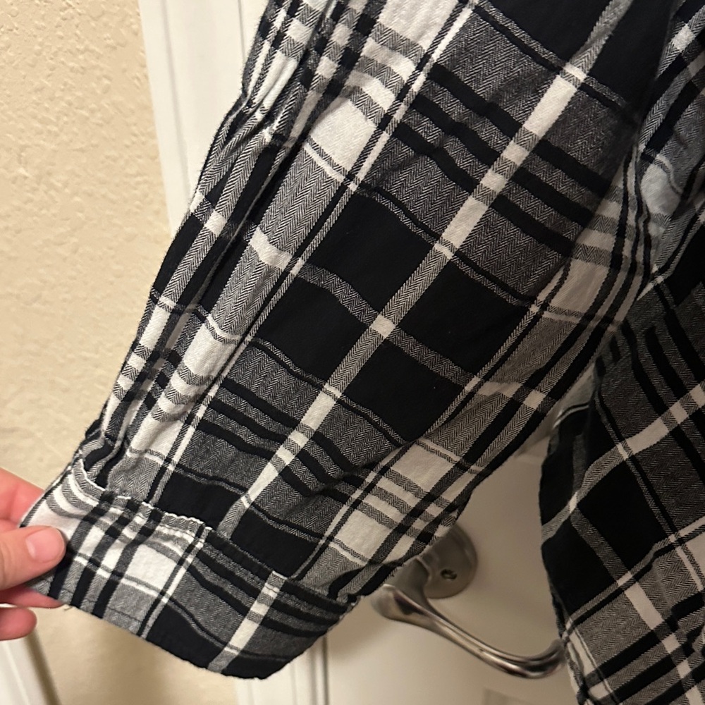 Ava & Viv Black and White Plaid Button Down Shirt - Picture 3 of 5